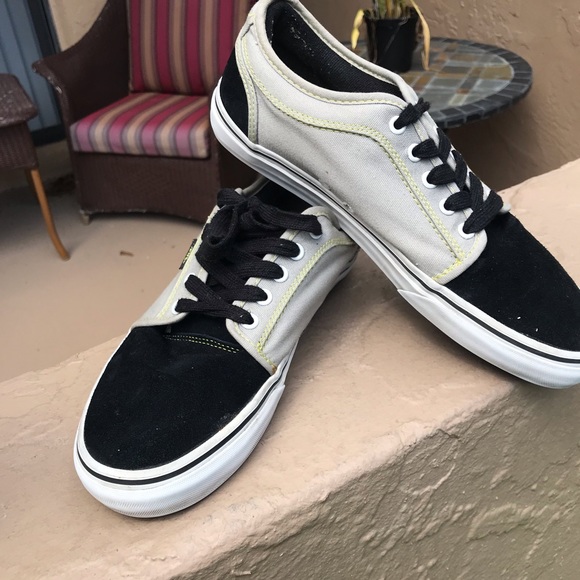 vans two colors
